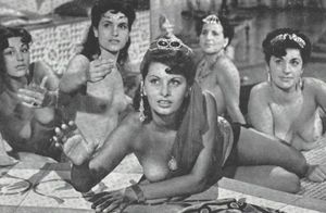 Sophia Loren and her harem slavegirl homies topless and lounging