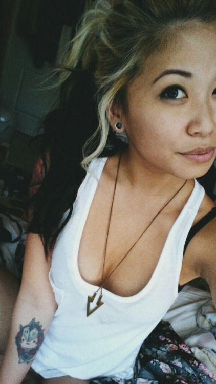 baussss:

i like this better lol  Bigboobs, Toket Gede, Tetek...