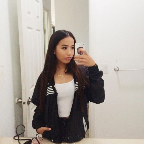 anniecaliswag:

double chin Drake on my case, ft....