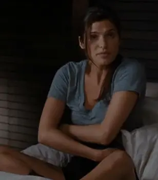 Lake Bell -3/79 -5'8''- 37-25-36''- 34C-Bra - 125lbs - 8-Shoe, Pretty Tits Cunnilingus! - Yum! Yum!
