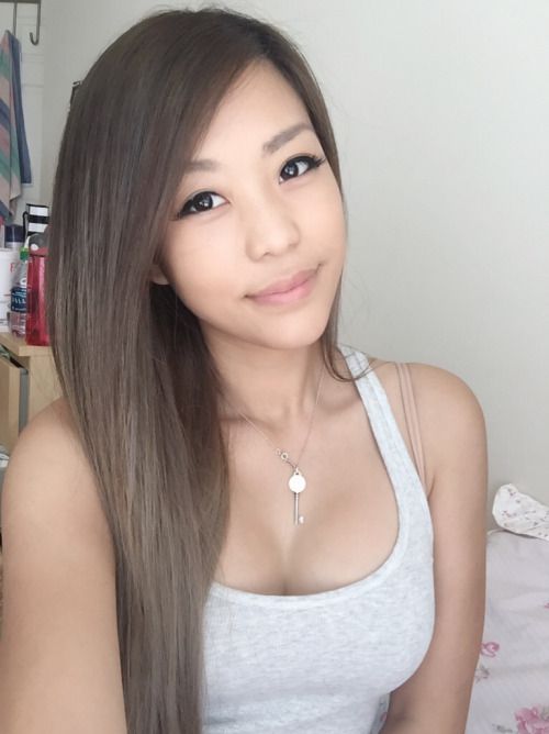 wendyyydarlinggg:

New hair color = new me Bigboobs, Toket Gede,...