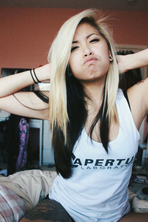 baussss:

the constipated bird pose Bigboobs, Toket Gede, Tetek...