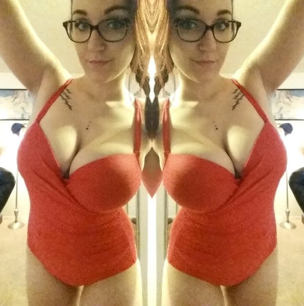 sexy babe in swimwuit