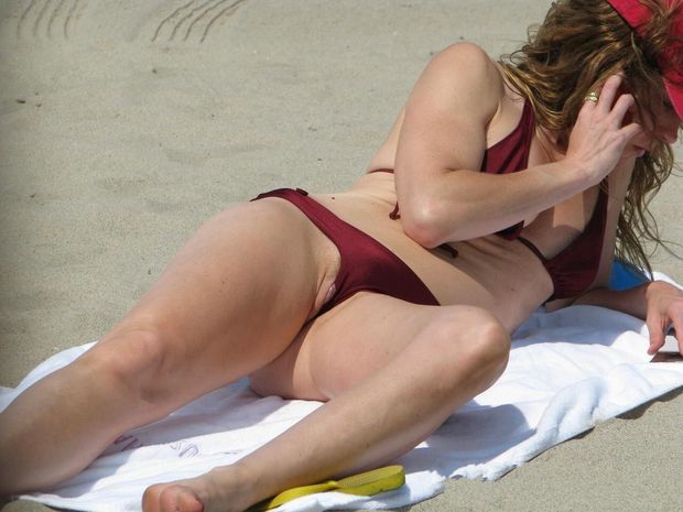 Bikini lip slip