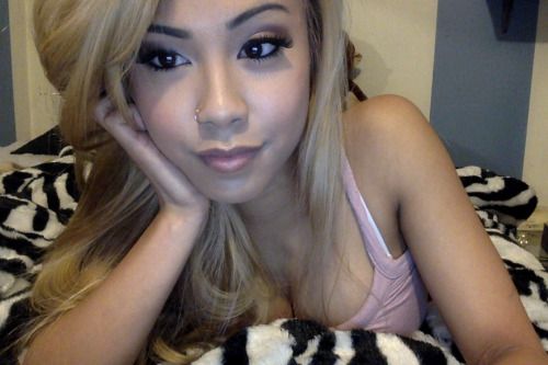 carolinedevera:

hey my loves  Bigboobs, Toket Gede, Tetek...