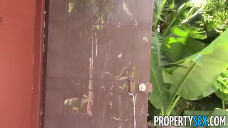 Big Ass Brunette Homemade Sex With Landlord