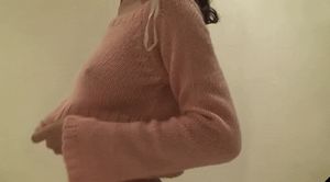 Sweater pokies