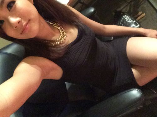 thisistamtofu:

Bad quality… But outfit of the nightttt...