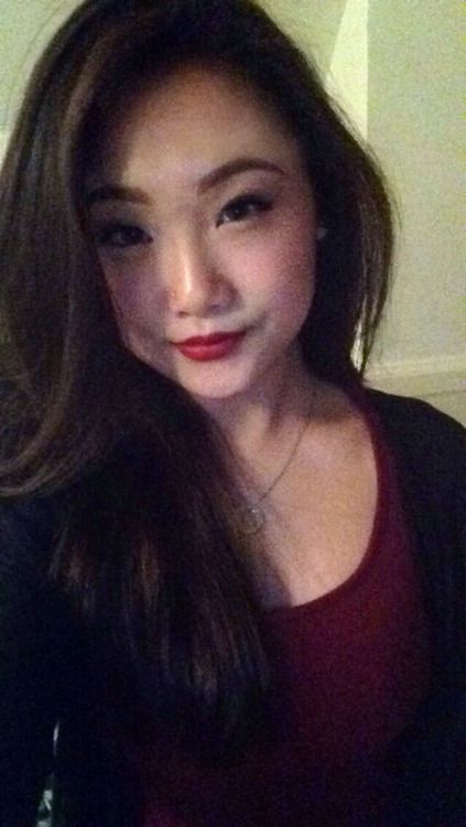 honeydewn:

My eyebrows are so nice tonight  Bigboobs, Toket...