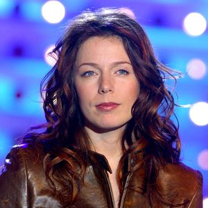 Isabelle BOULAY (chanteuse-interprète) - Une femme incontestablement magnifique, mais sa voix ''traînante'' m'éteint complètement