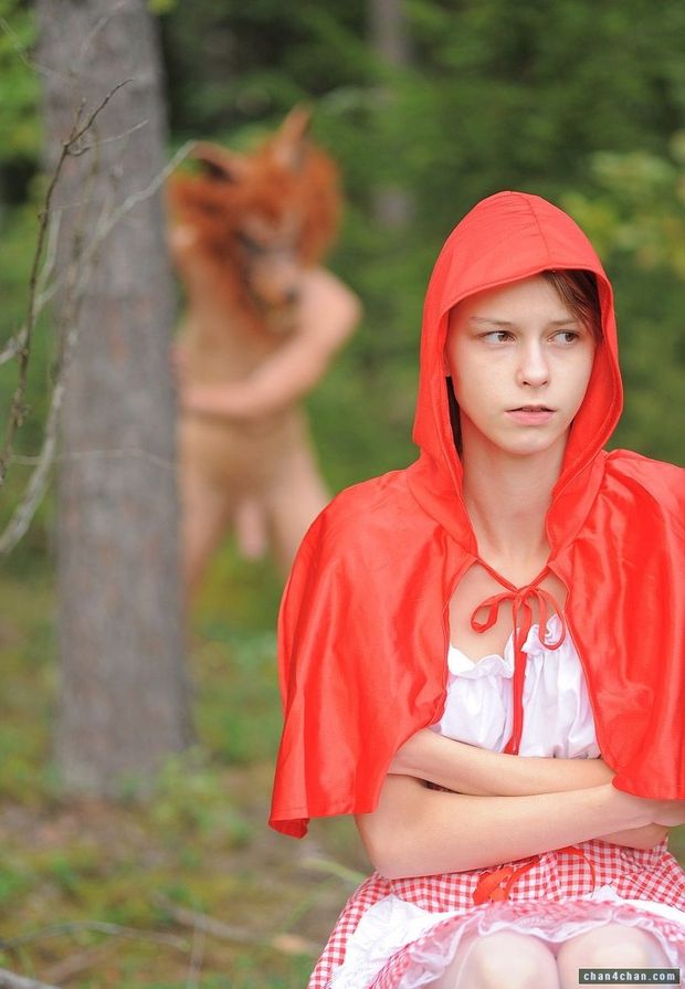 Red Riding Hood being stalked