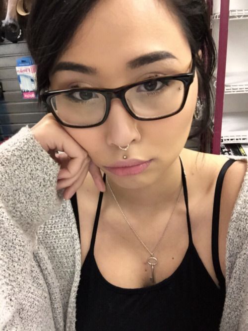 ahegao-intensifies:

I want to be home sleeping Bigboobs, Toket...