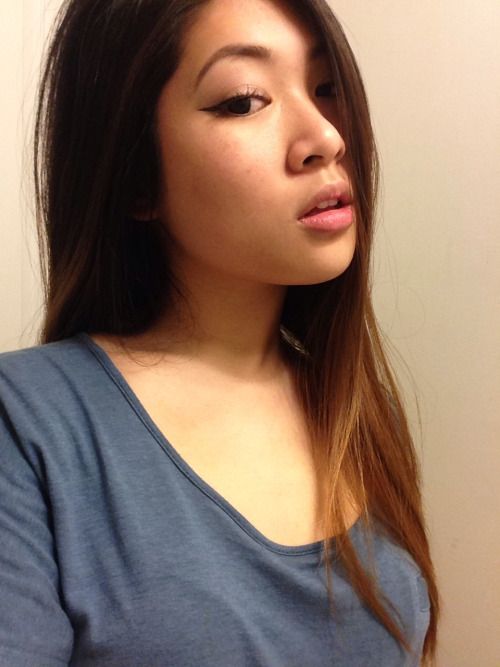 ev01ve:Chappy lips and high af