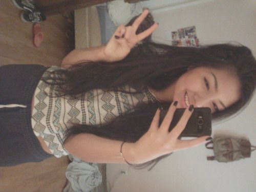killashordi:

Wearing sweats on a hot day idk what I’m doing...