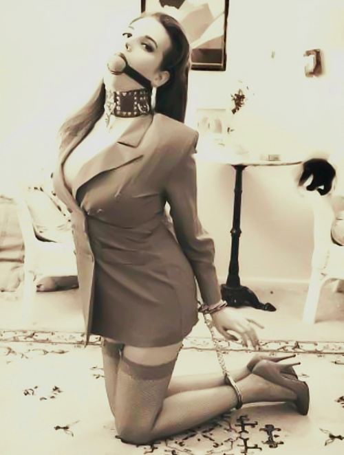 Looks like she knows her place via /r/Bondage...