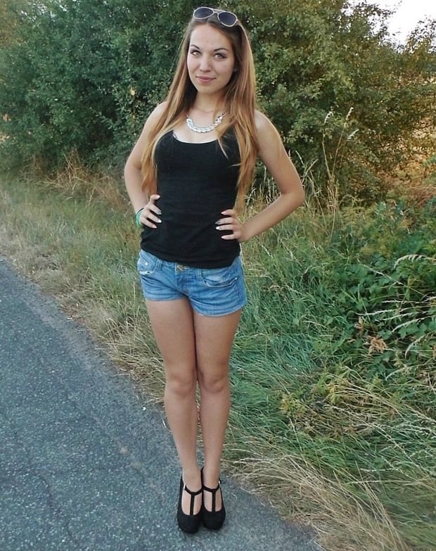 Sexy dark blonde hitchhiker