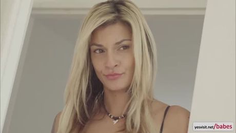 See an exciting loving lesson as stepmom Klarissa Leone teaches innocent slut Alexis Crystal the proper way of sucking her mans cock.