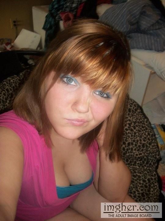 Chubby BBW Amateur Teen Krissy Posing In Front Of Mirror