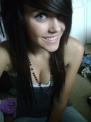 Naked Emo Scene Goth Girls Showing Off 016