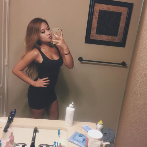 misstiffanyly:

Low key baddie
 Bigboobs, Toket Gede, Tetek...