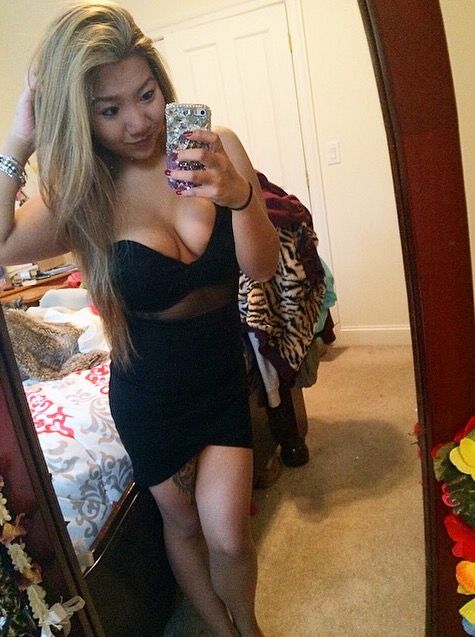 ninaaaley:

Hiii ;* Bigboobs, Toket Gede, Tetek Montok, Foto...
