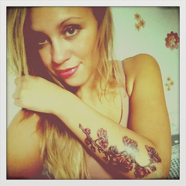 Sexy Tattooed Bitches 023