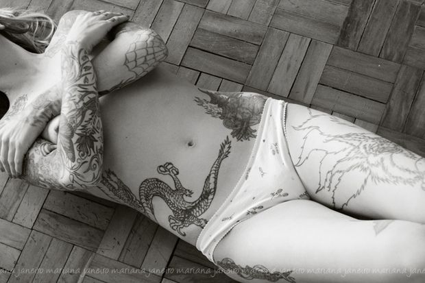 Hot Tattoed Girls 029