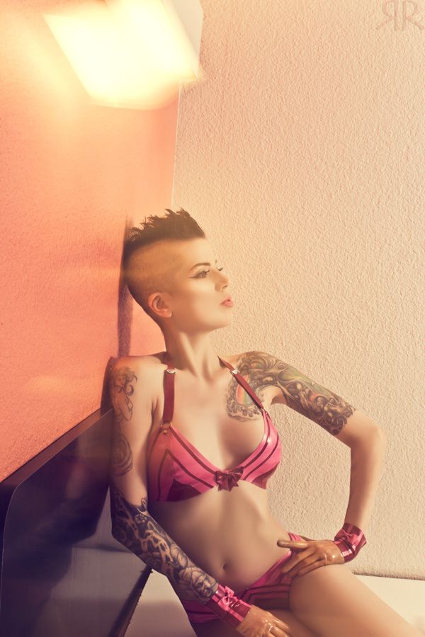 Sexy Inked Girls 304