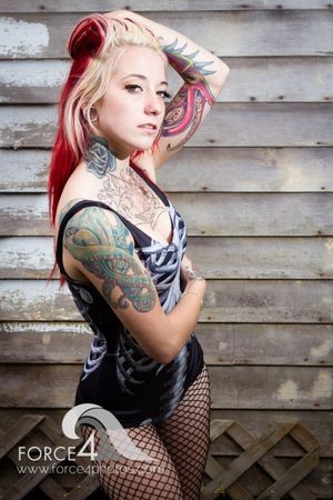 Sexy Tattooed Bitches 127