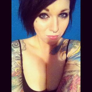 Sexy Tattooed Bitches 101