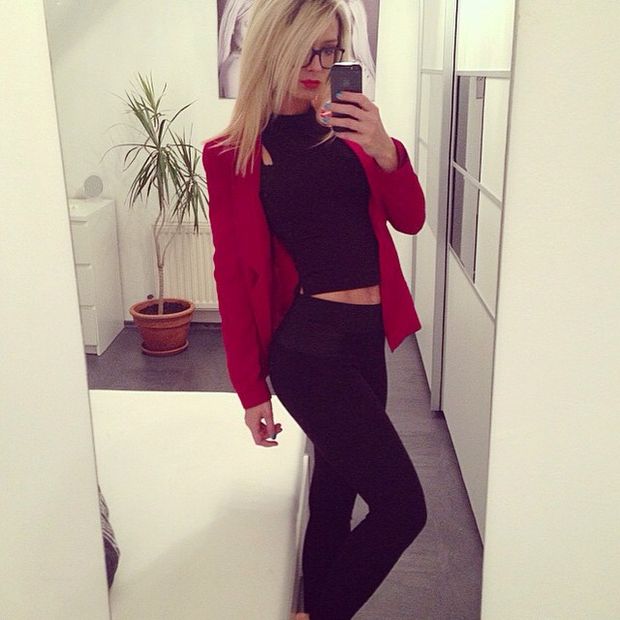 Tight blonde selfie