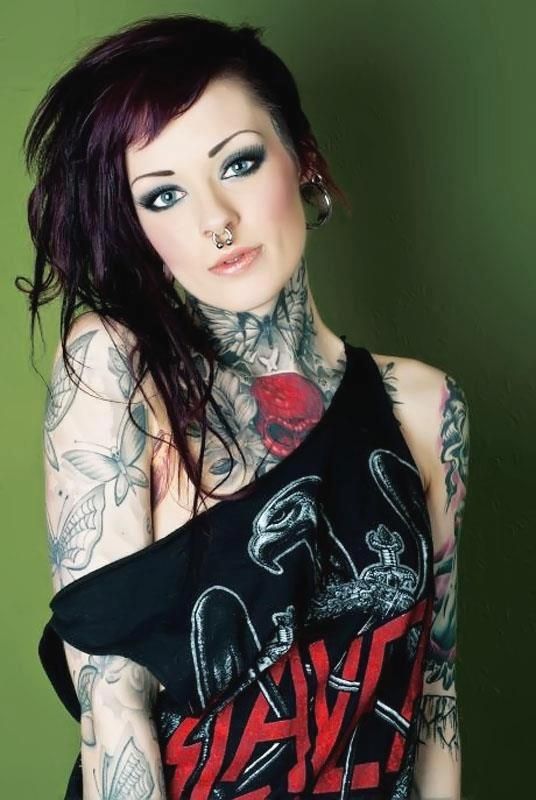 Sexy Tattooed Bitches 293