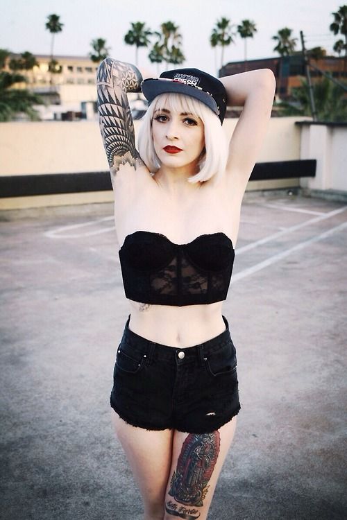 Sexy Tattooed Bitches 295