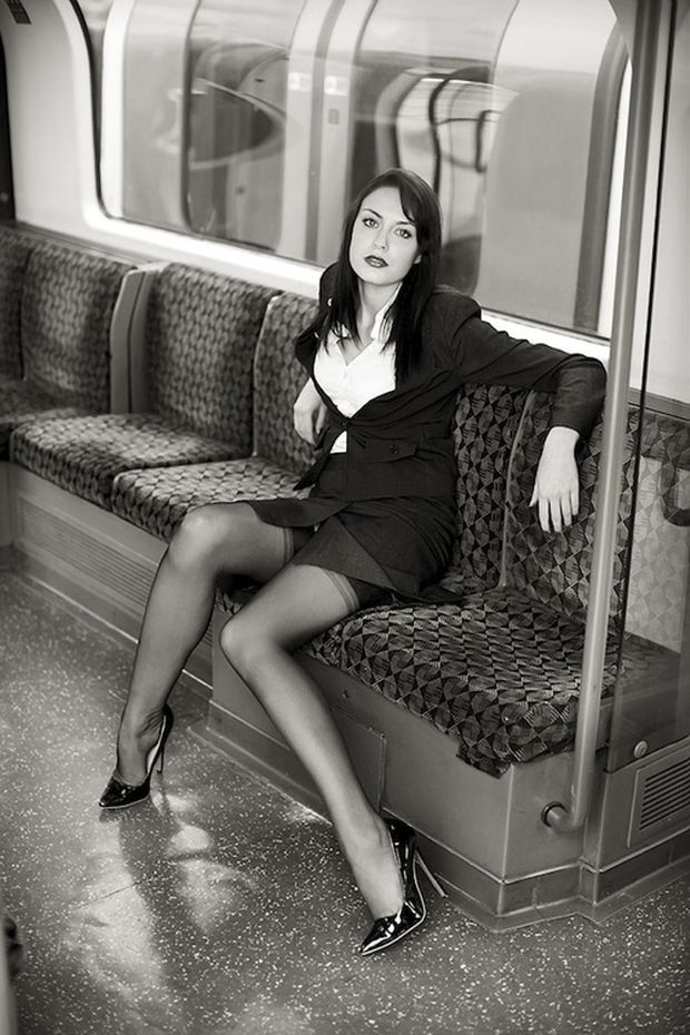 Long Long Sexy Legs In High Heel Shoes 516