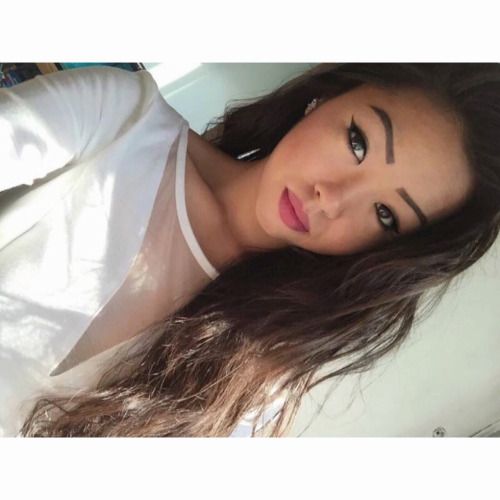 ashleytran13:

IG: @itsashley13