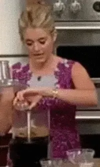 Daphne Oz