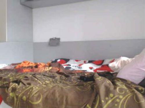 OhMiBod -@2000 get me naked and make me ready for squirting**Tip...