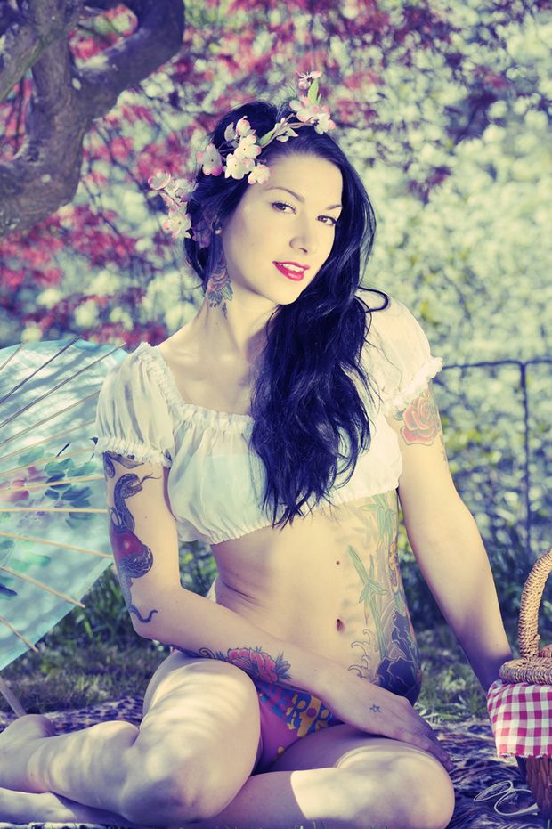 Hot Tattoed Girls 138