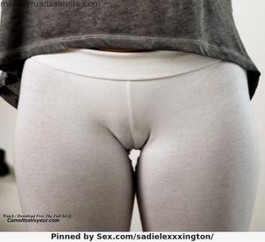 sexy camel toe in tight yoga pants