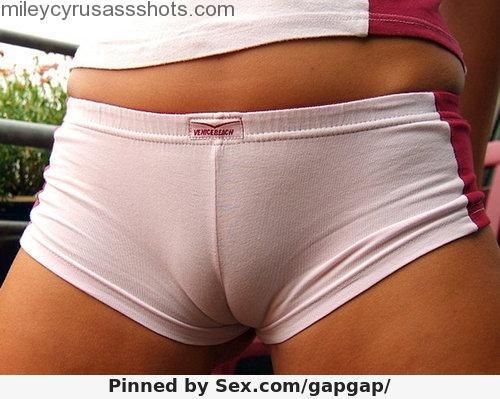 pink shorts camel toes