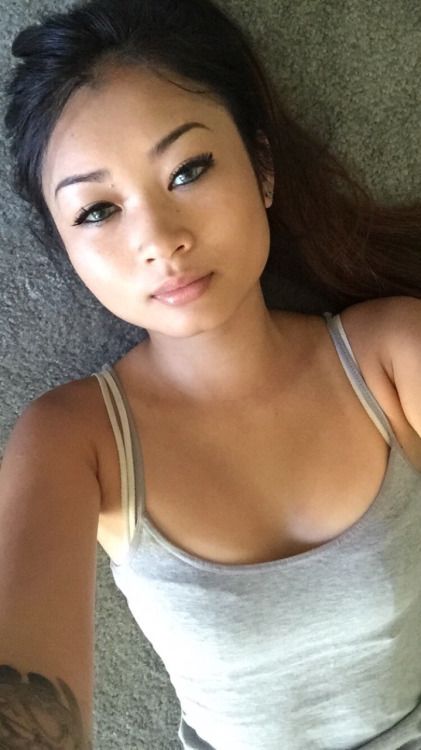 misslinatea:

I have like two different tan lines 
 Bigboobs,...