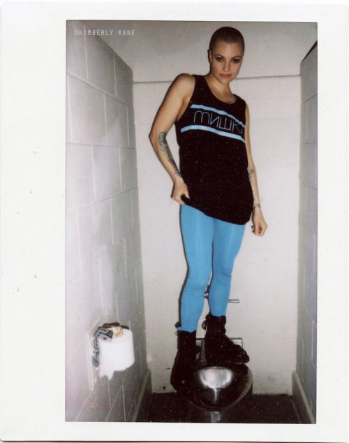 goldenthronegirls:
Belladonna collection 5: toilet girl model…
