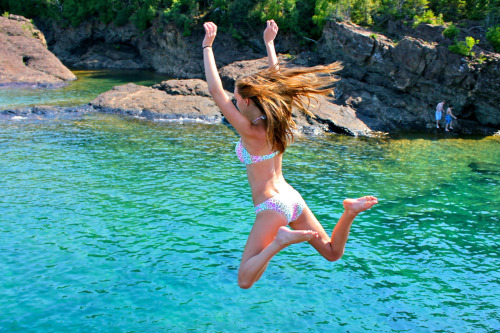 jump in