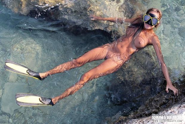Brown hair, Long hair, Erotica, Skinny, Wet, Glasses, Beach, Shaved, Solo, Foot