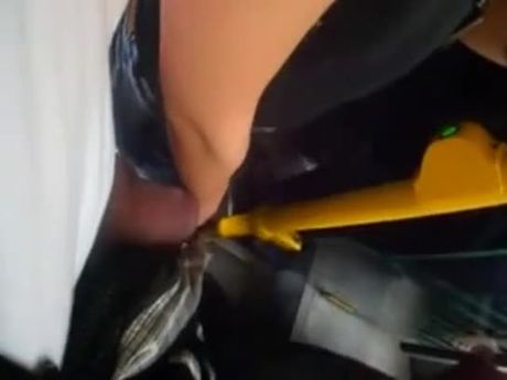 BUS STAND DICK TOUCHING 2 LVL 3