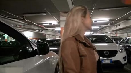 A quick fuck at the parking lot before her flight