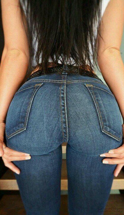 Sexy Ass in Jeans