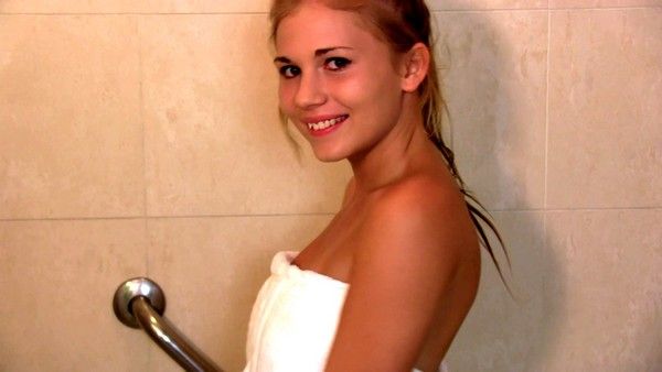Danielle Stark 1080p Video 2 Screencaps