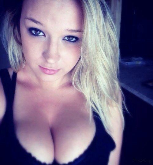 Deep sexy eyes