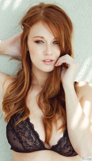 Hot Redhead babe